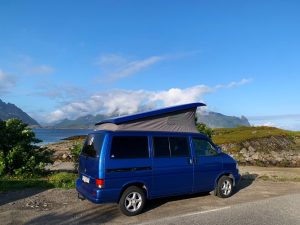 VW Camper T4 Multivan to rent in Lofoten